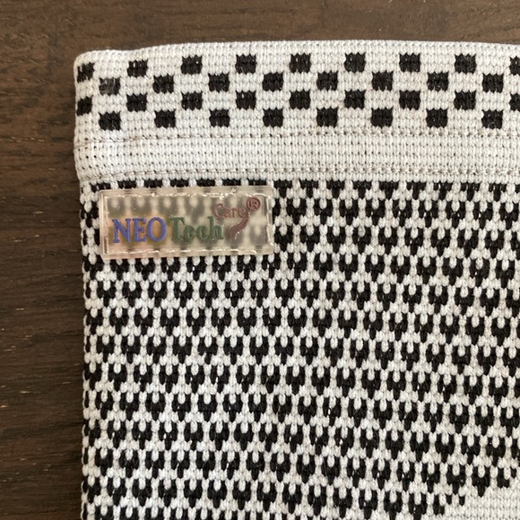 NeoTech Care - Elbow Support - Picture 6 of 13